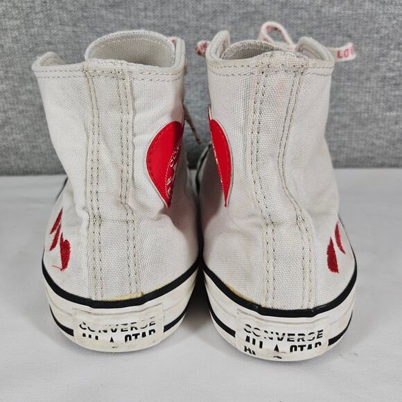 CONVERSE KIDS WHITE CHUCK TAYLOR ALL STAR EMBROIDERED HEARTS HIGH-TOPS SIZE 4 - Picture 4 of 13